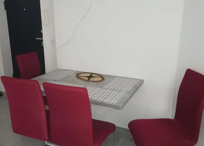 Apartman Kata , Centar